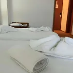 Emma West Hotell