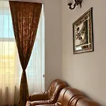 Emma West Hotel