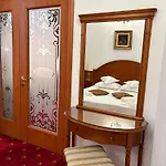 Hotel Emma West