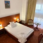 Emma West Hotel 4*