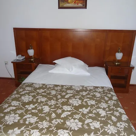 Emma West 4* Craiova