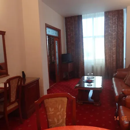 Emma West 4* Craiova