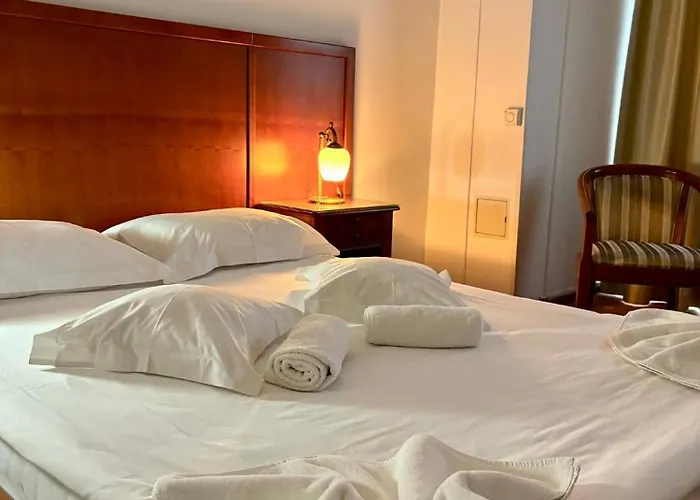 Emma West 4* 크라이오바