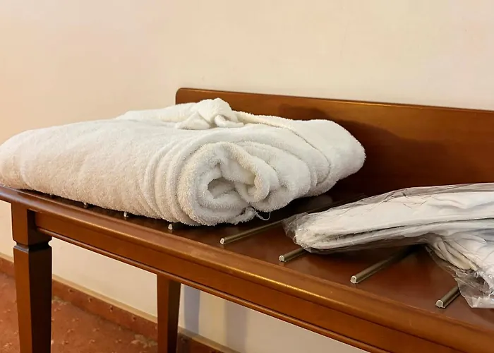 호텔 Emma West 크라이오바