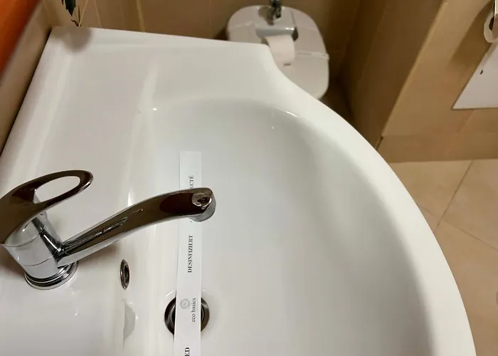 호텔 Emma West 크라이오바