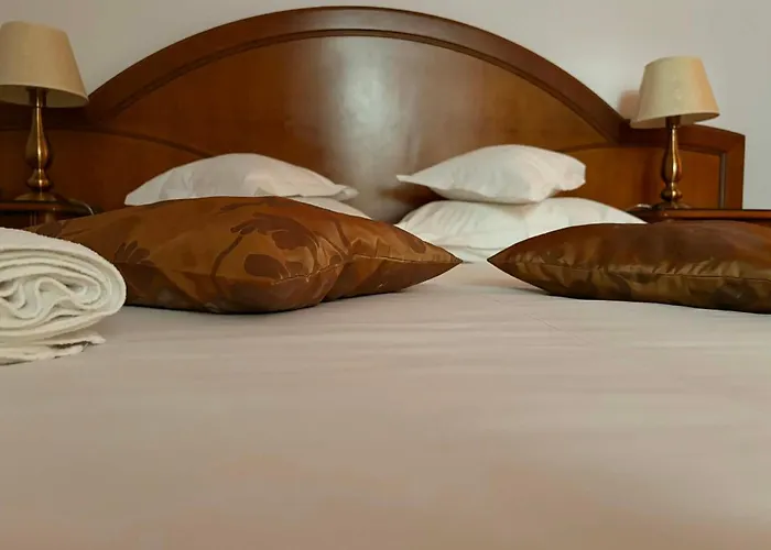 호텔 Emma West 크라이오바